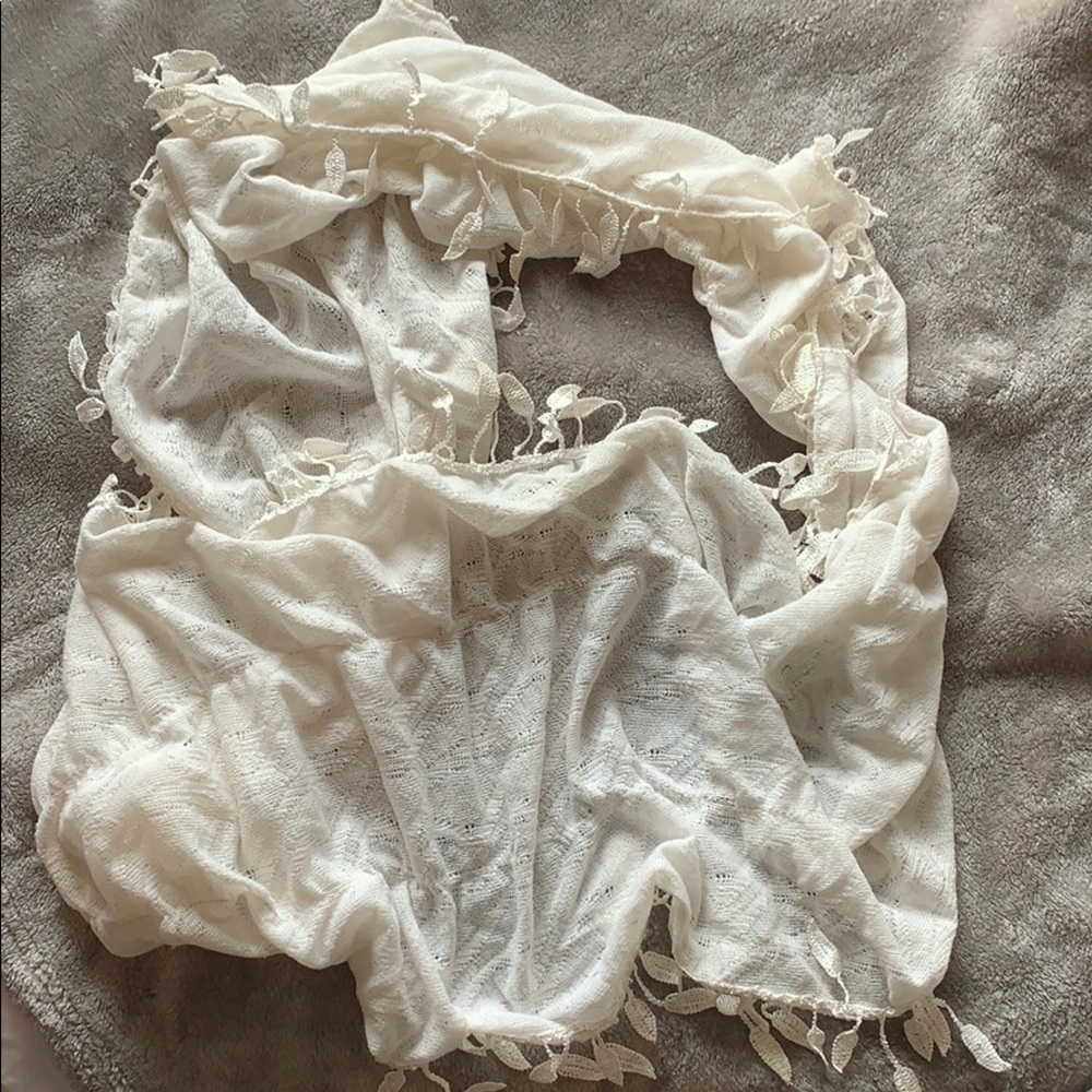 Scarves - Picture 5 of 5